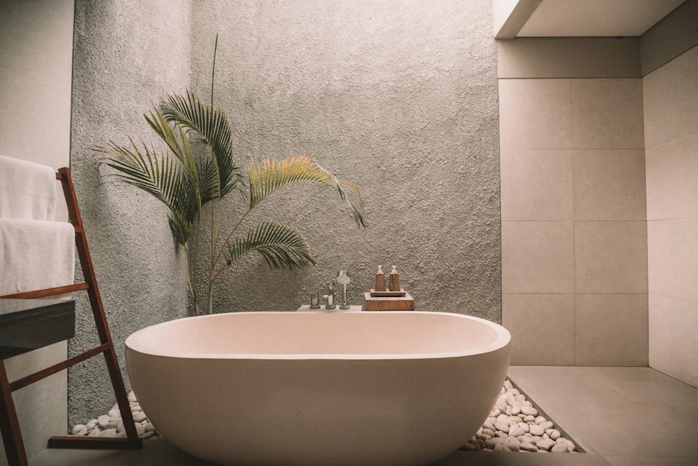 Terra Stone Resin Bath – Blush Pink