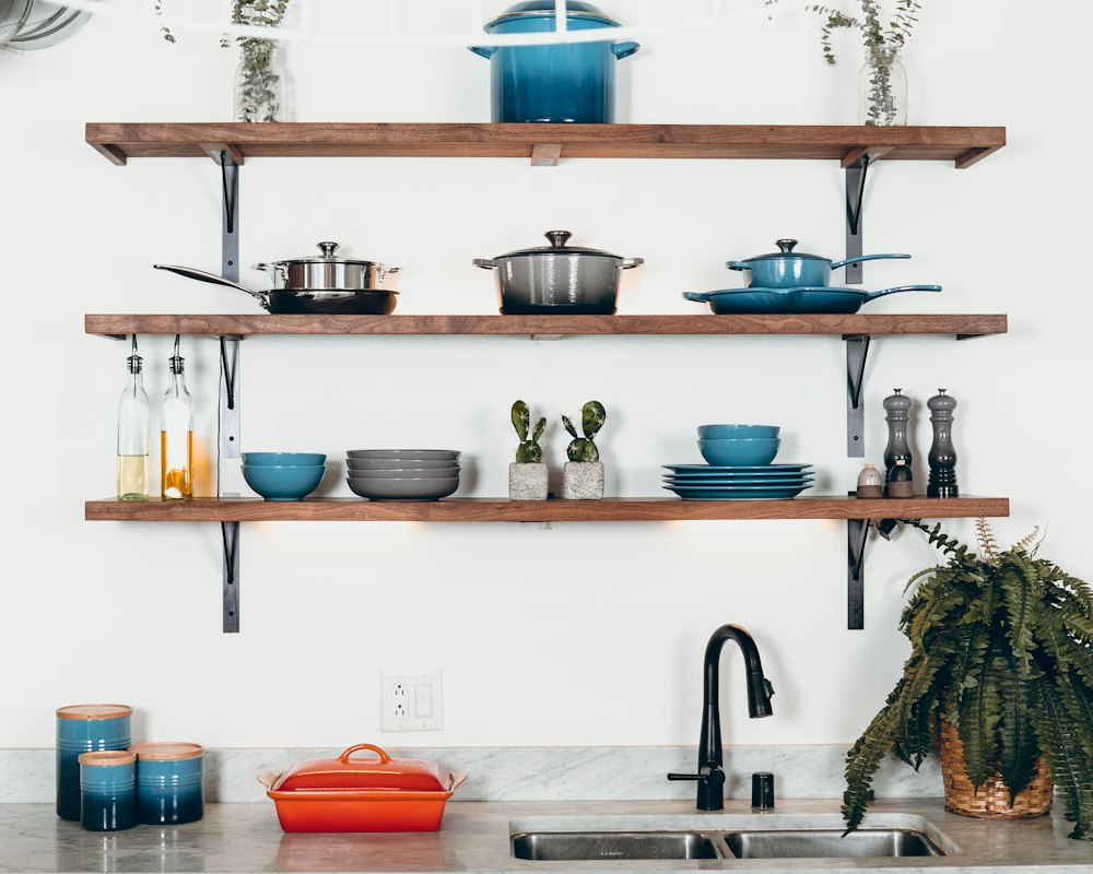 Floating Oak Kitchen Shelves (Pair) – Natural Oak