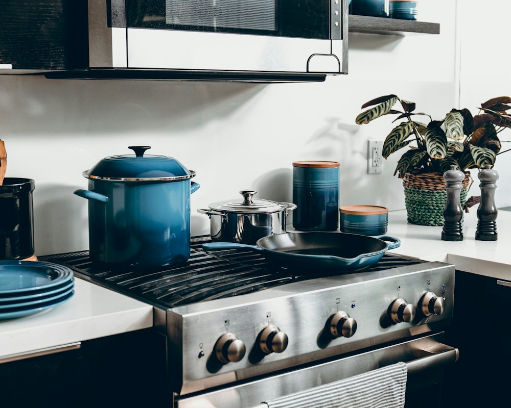 Cast Iron Casserole 24cm – Teal