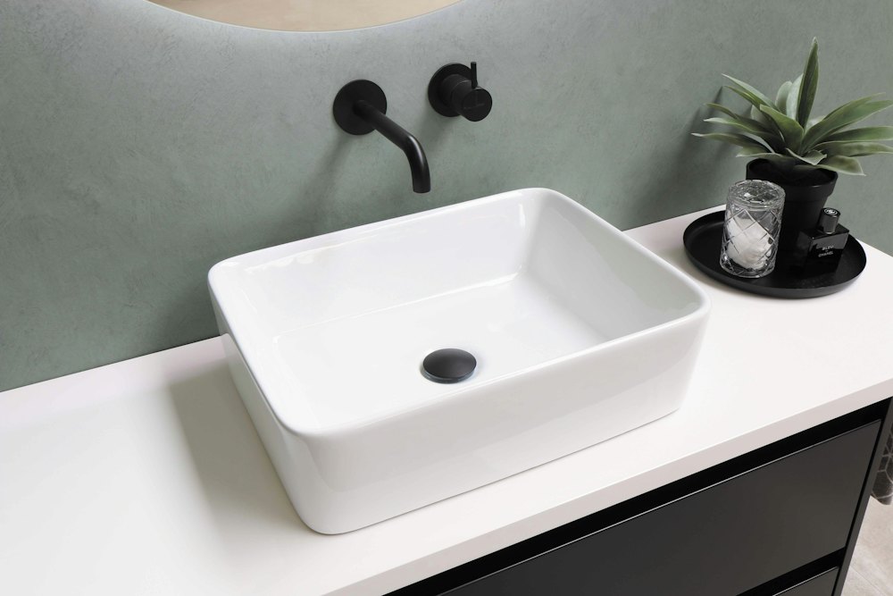 Kerr Rectangular Countertop Basin 480mm – White Gloss